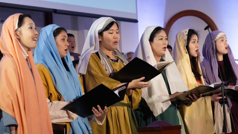 Lamb-of-God-Female-Singers