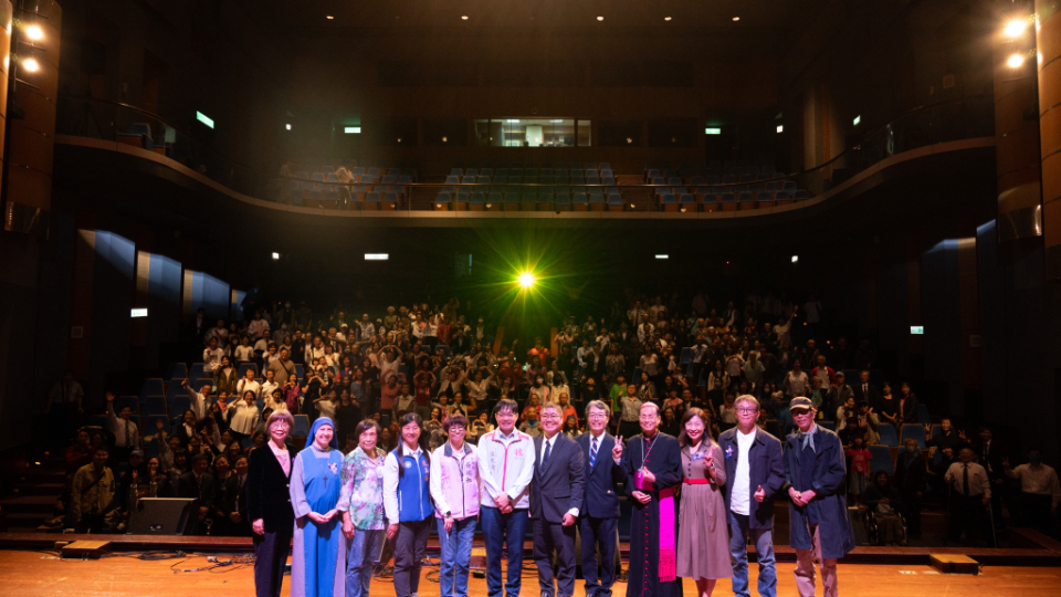 2024-_Group-Picture.jpg